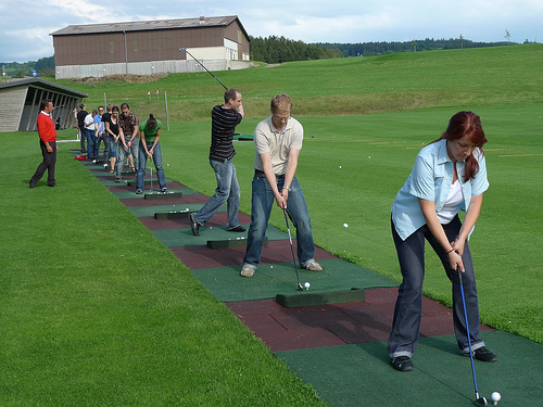 i-918f7aaf611e80ae40ea0a116da386b2-driving_range.jpg
