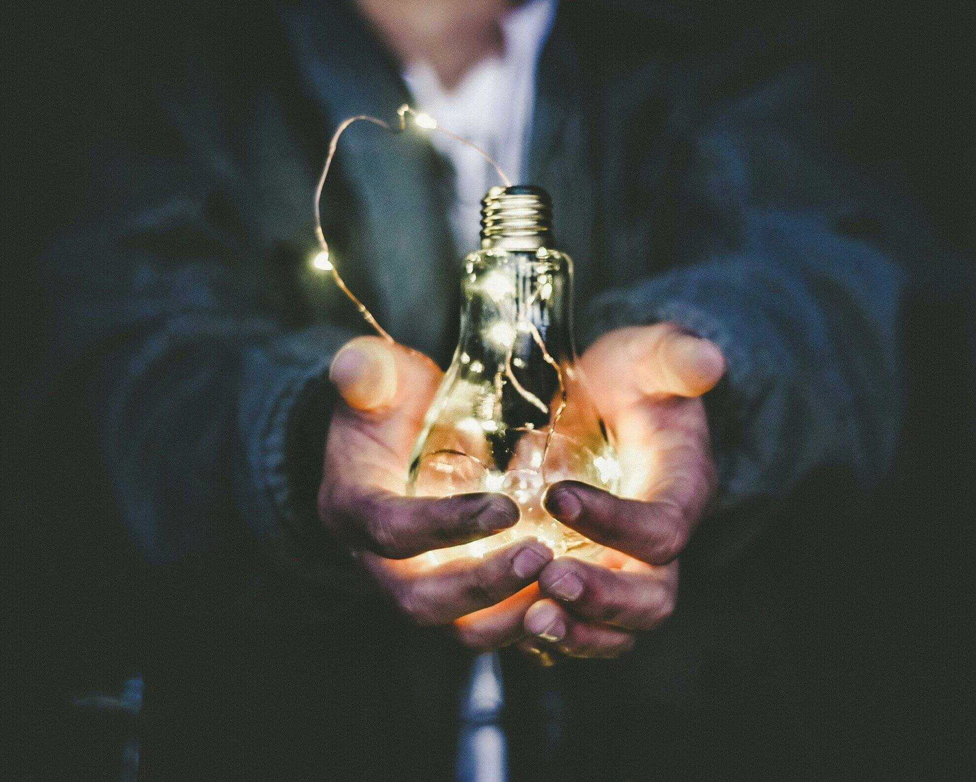 ShopWatt_Energie sparen_riccardo-annandale-7e2pe9wjL9M-unsplash