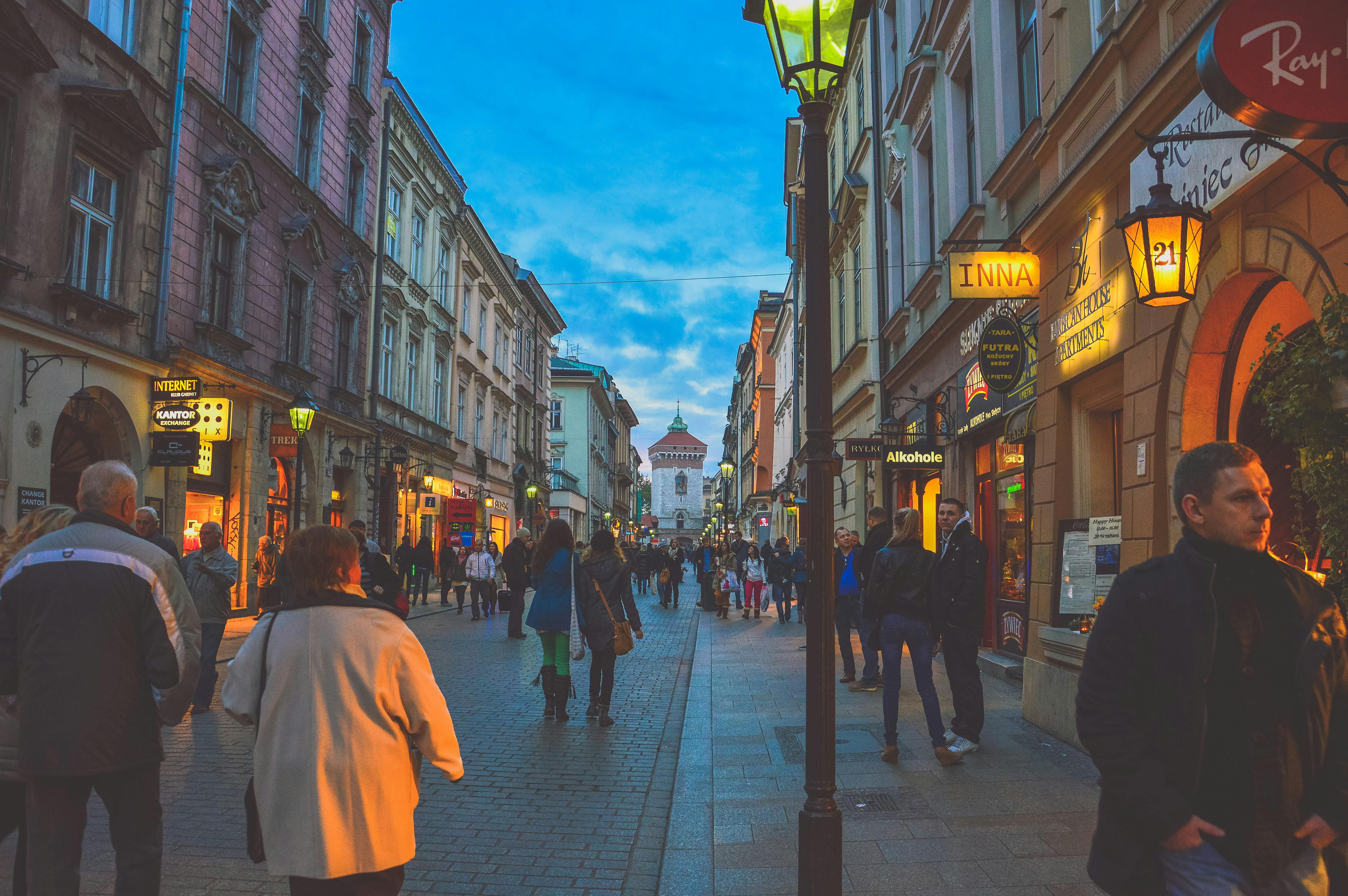 Shopping_pexels-caio-230875