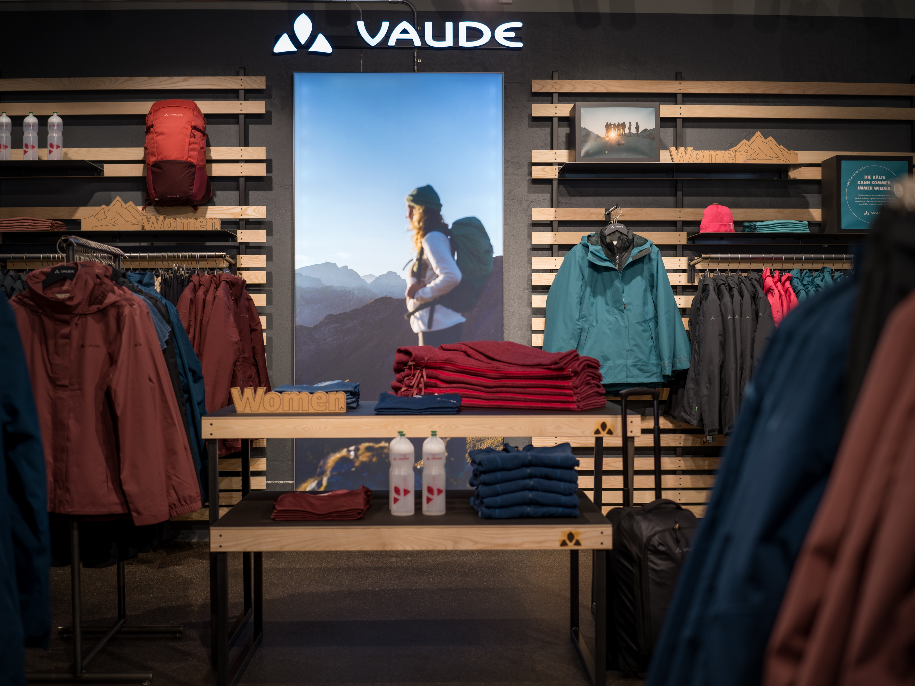 2026_VAUDE-Store-Zu--rich_03